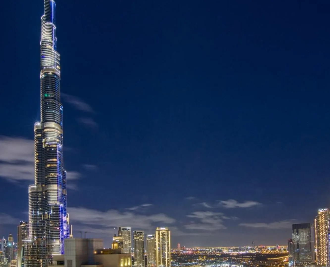 Luxurious 2Bdr Apartment With Burj Khalifa Views Dubai