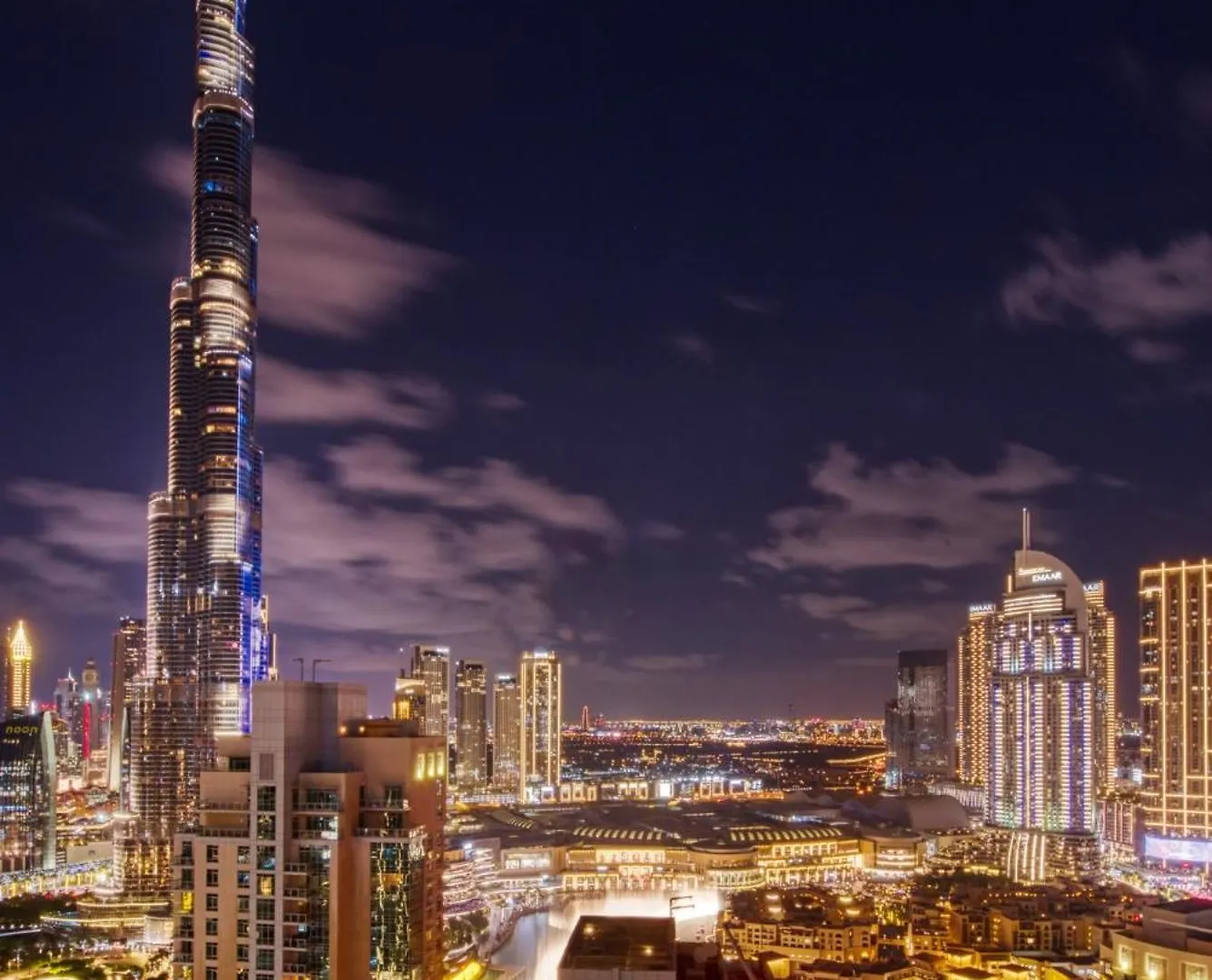 Luxurious 2Bdr Apartment With Burj Khalifa Views Dubai